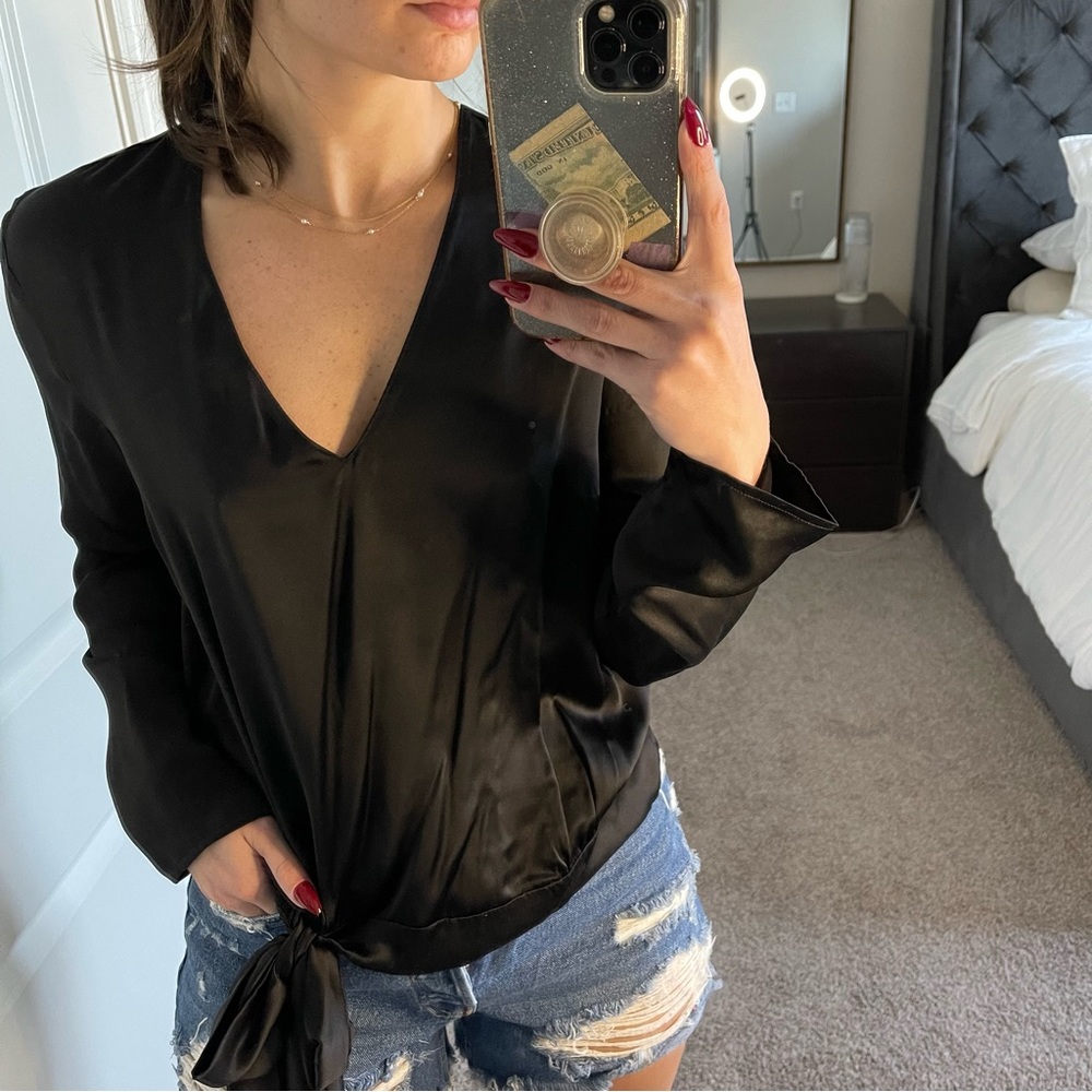 Amanda Uprichard Black 100% Silk Blouse with Bow Detail Size L
